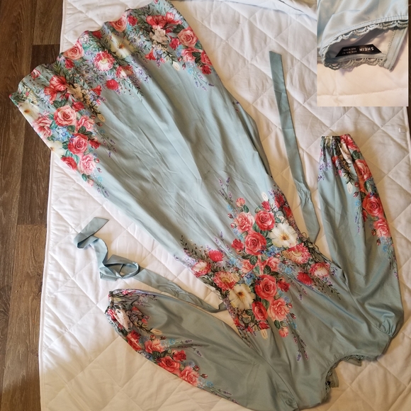 SHEIN Floral Print Robe in Light Blue - Picture 1 of 2
